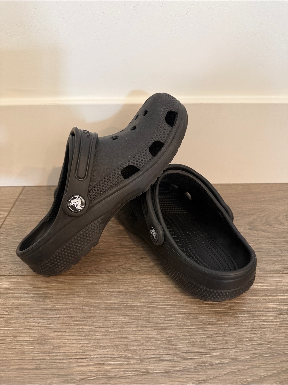 CROCS Kids Classic Clog in Black - Picture 5 of 8